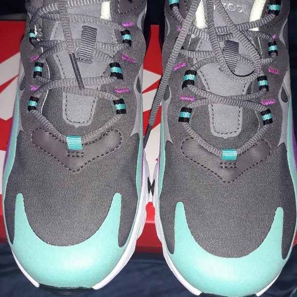 Nike Air Max 27 React - Picture 8 of 9